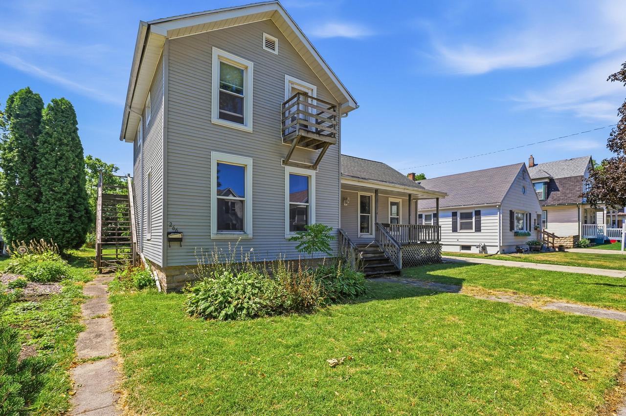 264 E 1st St, Fond Du Lac, WI 54935