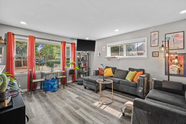 New Homes For Sale This Week in Town and Country Manor: July 24th to July 30th