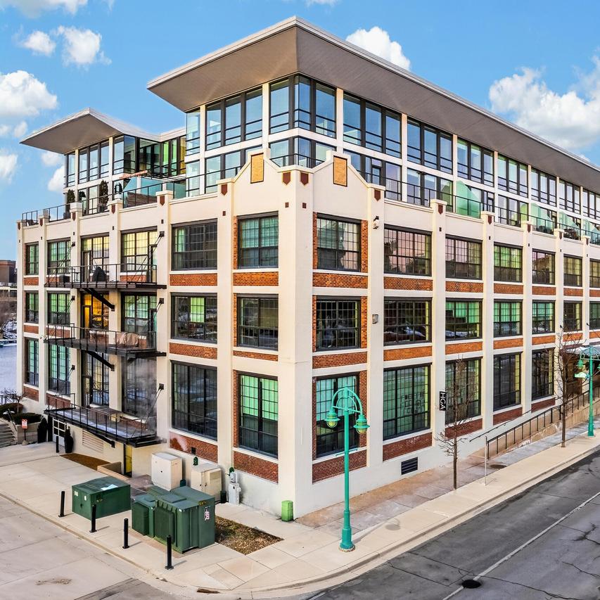 311 E Erie St #224, Milwaukee, WI 53202