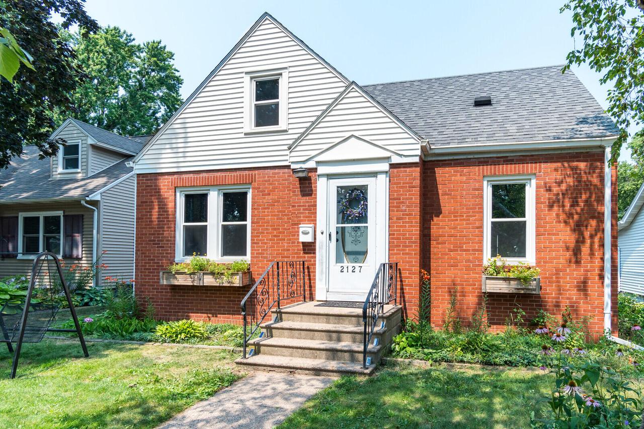 2127 Mississippi St, La Crosse, WI 54601