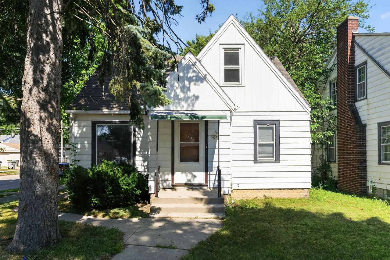 4276 N 48th St, Milwaukee, WI 53216