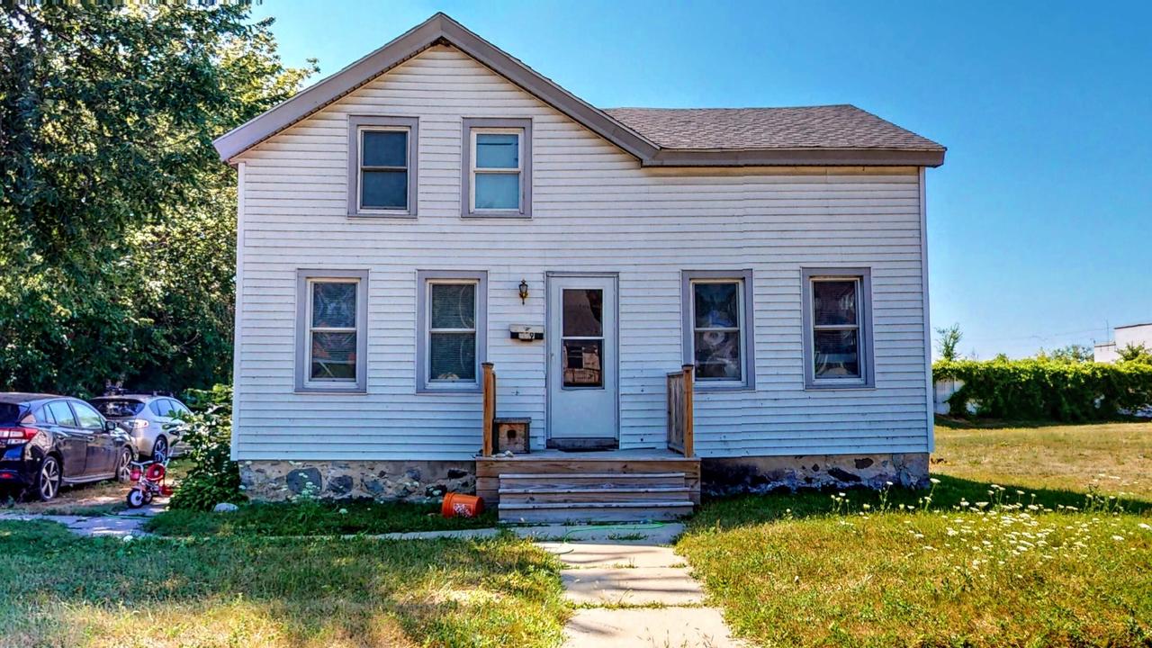709 S Main St, Jefferson, WI 53549