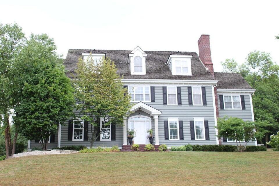 N78W13022 Country Club, Menomonee Falls, WI 53051