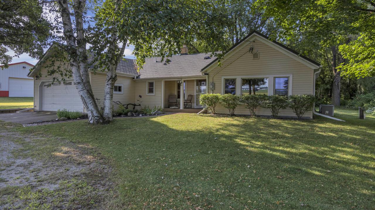 W5602 Lost Arrow Rd, Byron, WI 54937