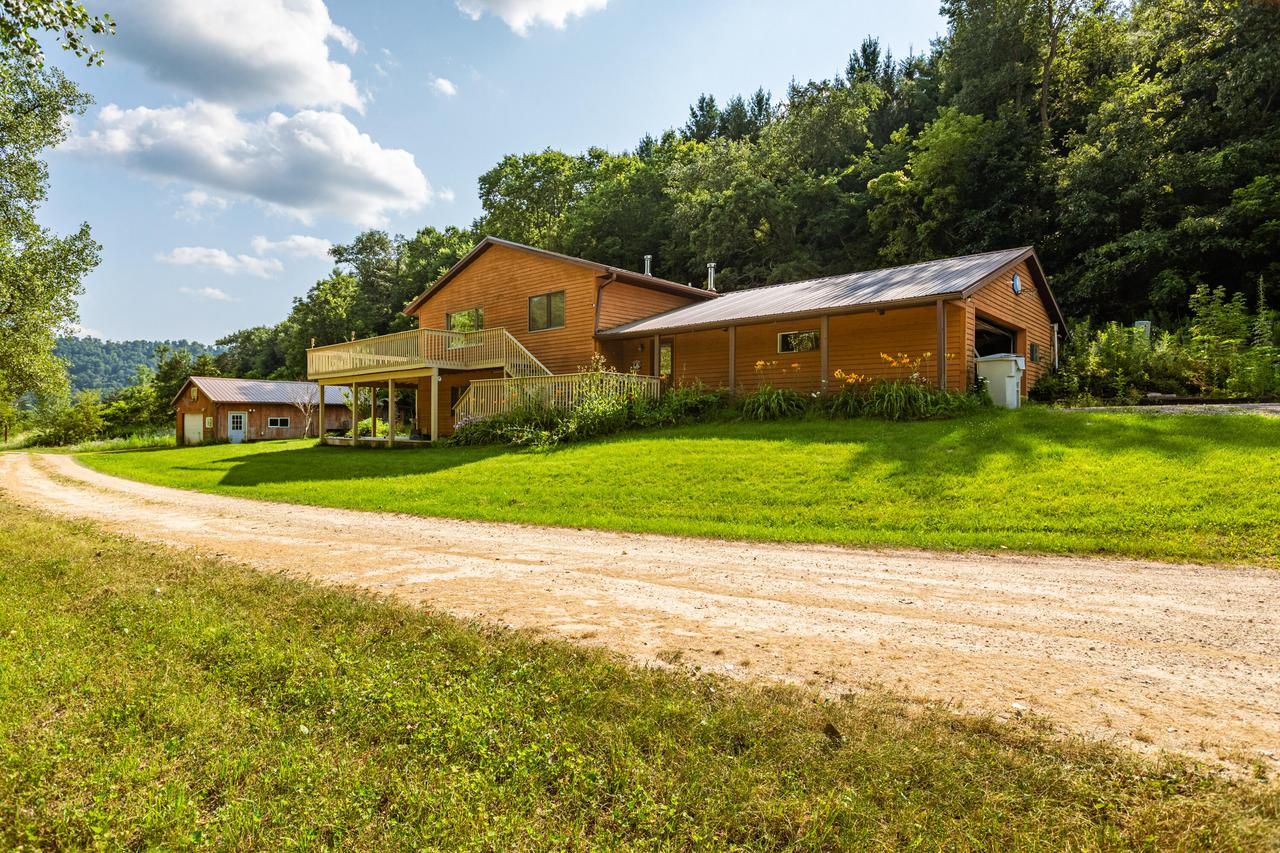 E2628 A Newton Rd, Harmony, WI 54632