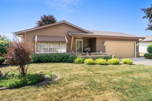 4321 Knuell St, Manitowoc, WI 54220