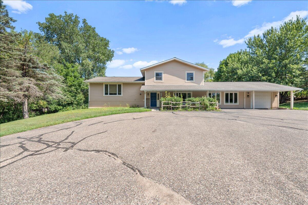 698 Baker Rd #A, Hudson, WI 54016