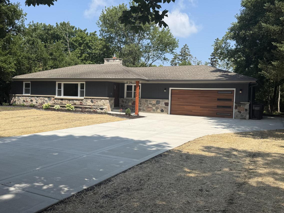 14120 W Howard Ave, New Berlin, WI 53151