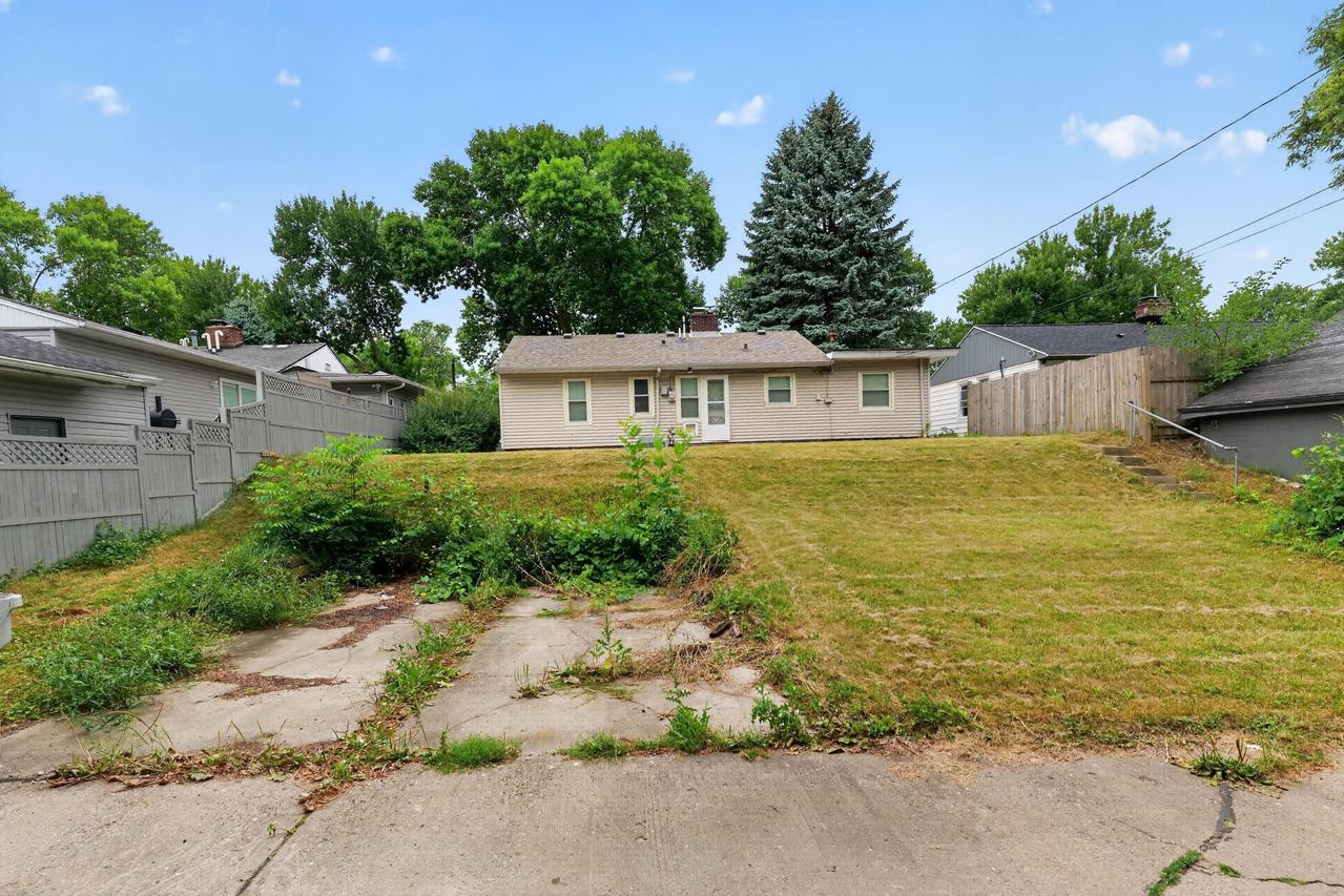 3724 N 61st St, Milwaukee, WI 53216