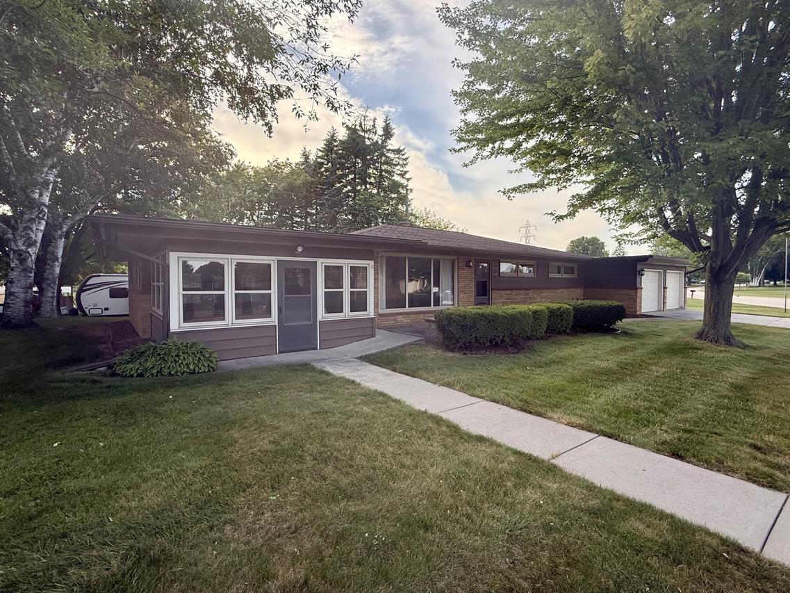 107 Edmaro St, Fredonia, WI 53021