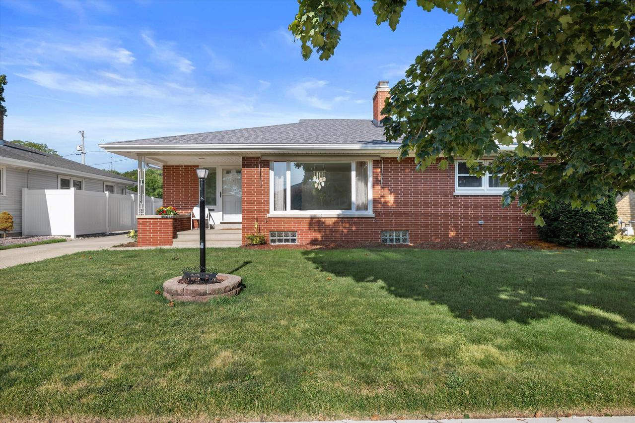 3544 21st Ave, Kenosha, WI 53140
