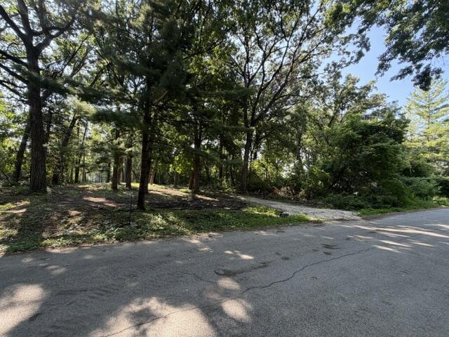 N1926 River Oaks Rd, Portland, WI 53579
