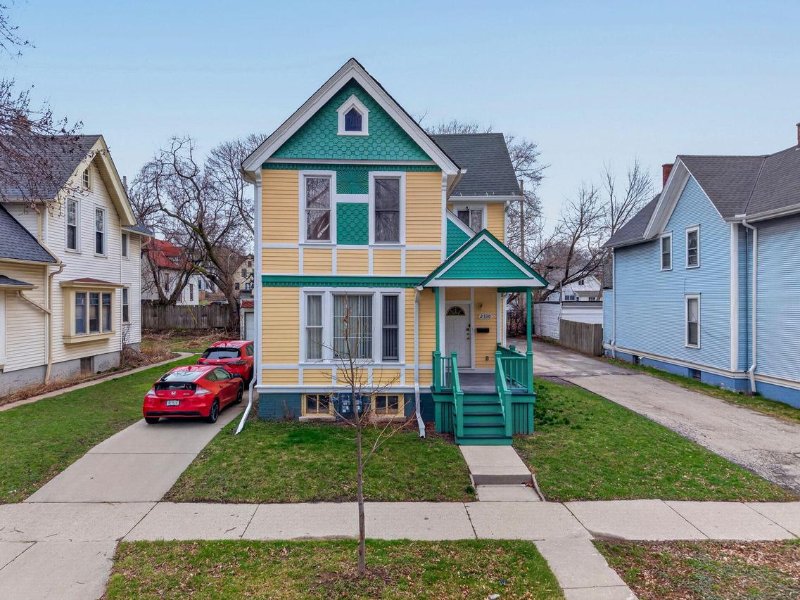 2330 N Palmer St, Milwaukee, WI 53212