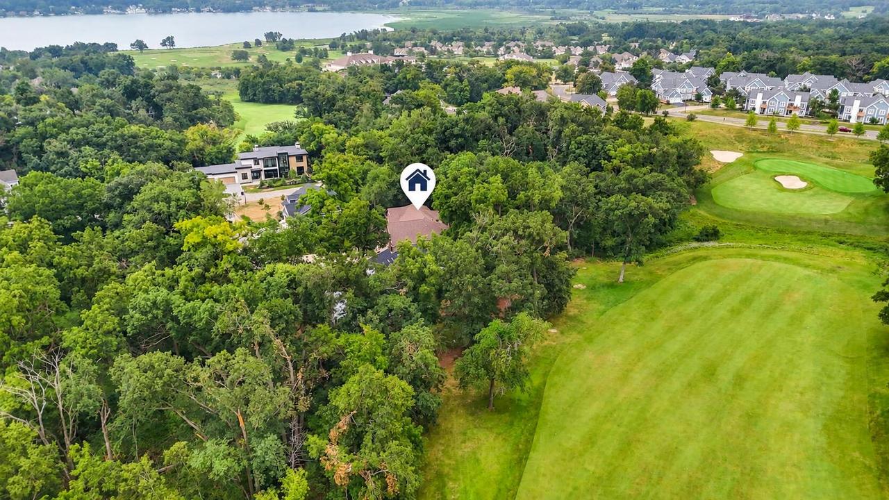 1530 Prestwick Pl #20-49, Geneva, WI 53147