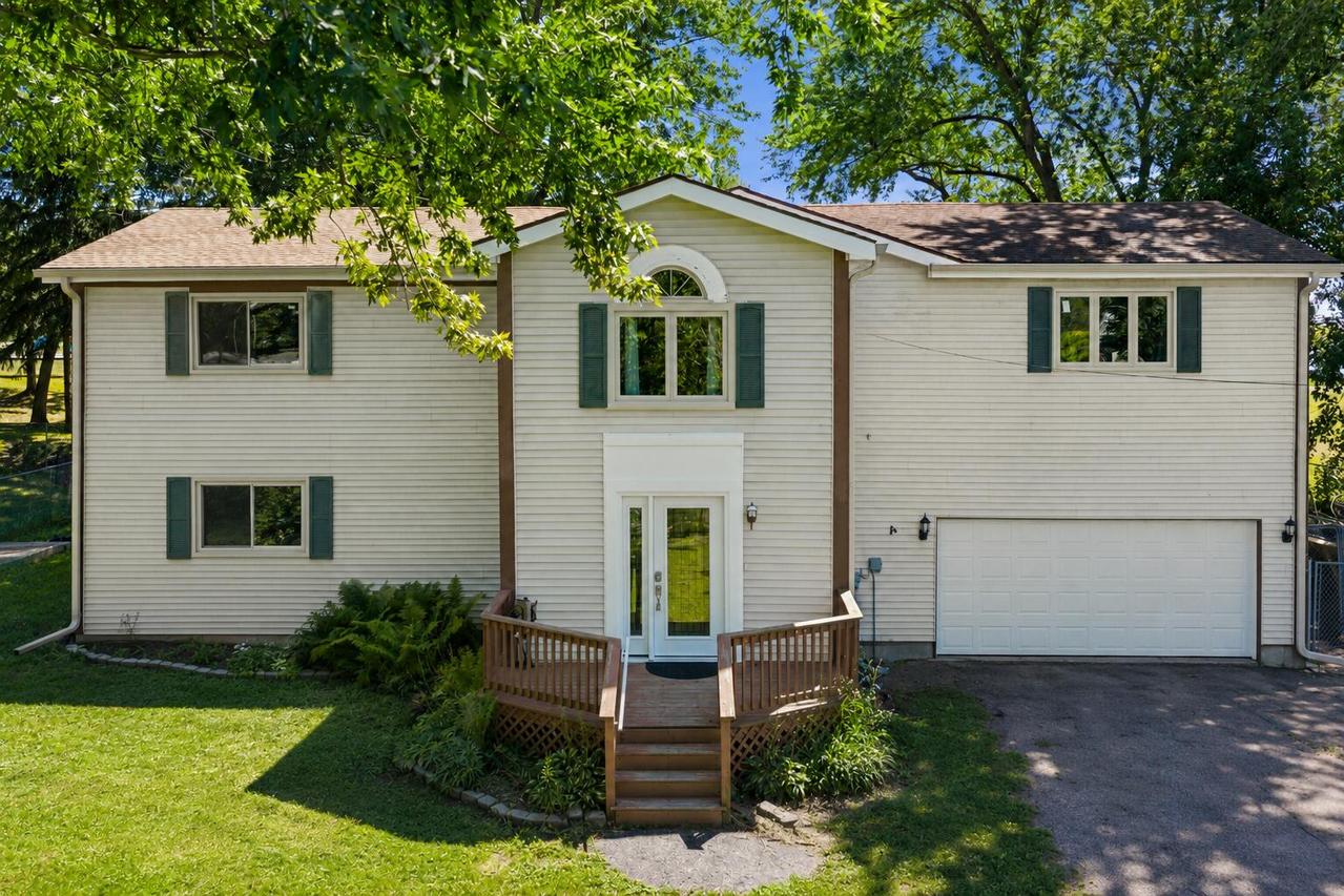 26941 103rd Pl, Salem Lakes, WI 53179