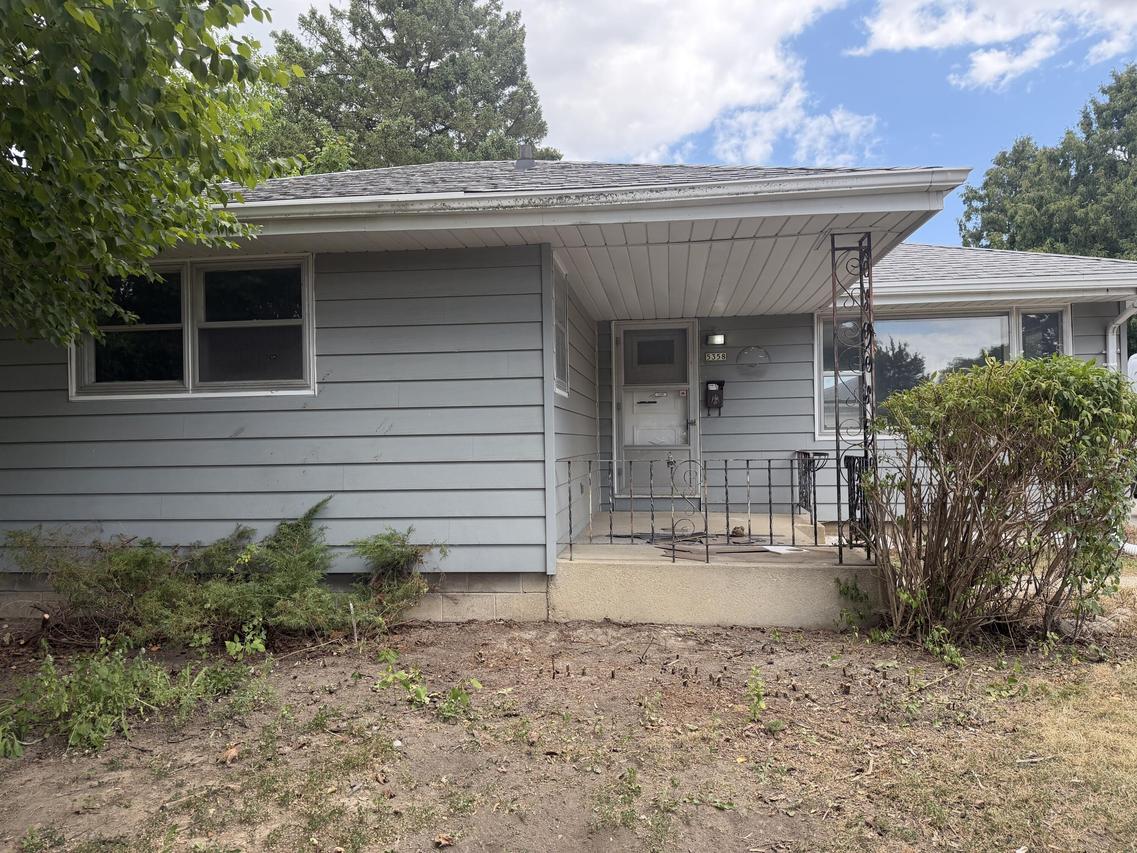5358 N 103rd St, Milwaukee, WI 53225