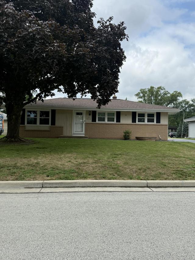 N95W16120 Cheyenne Dr, Menomonee Falls, WI 53051