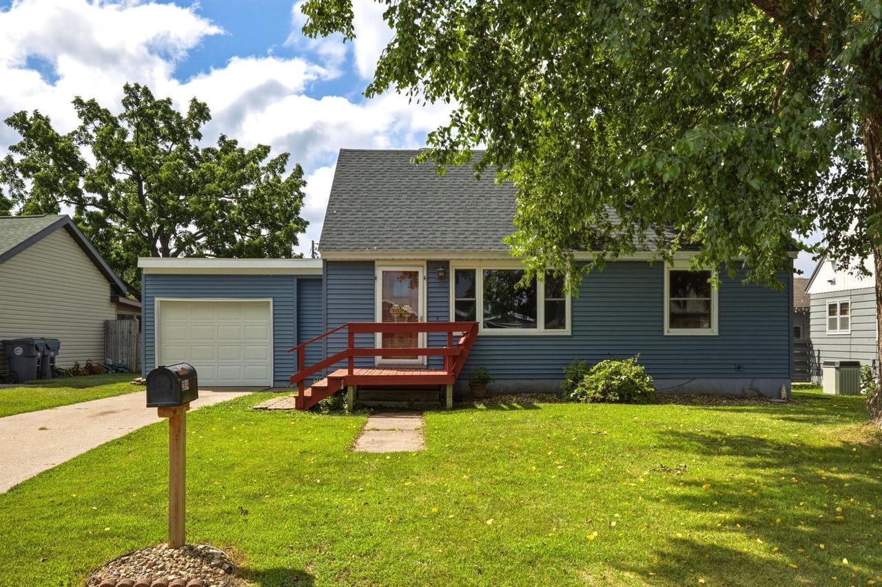 2914 Robinsdale Ave, La Crosse, WI 54601