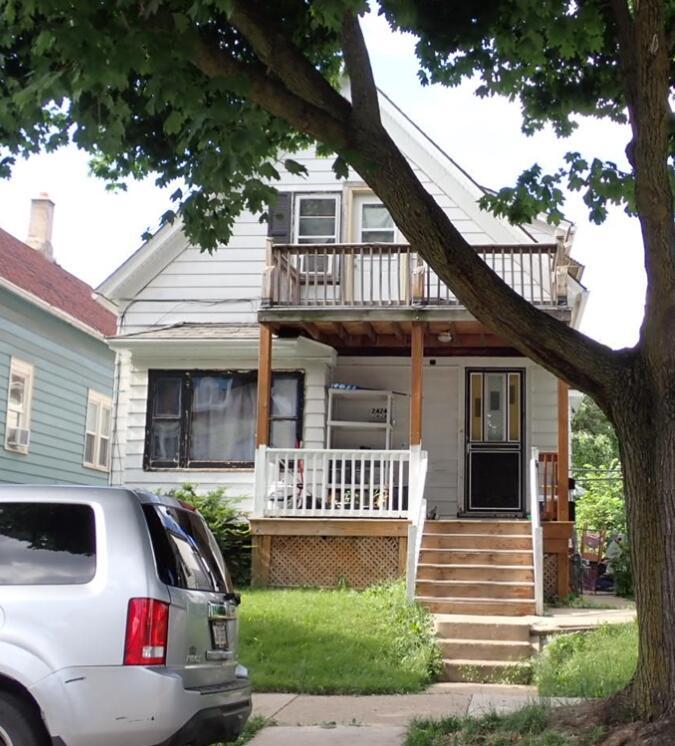 2424 W Maple St #2426, Milwaukee, WI 53204
