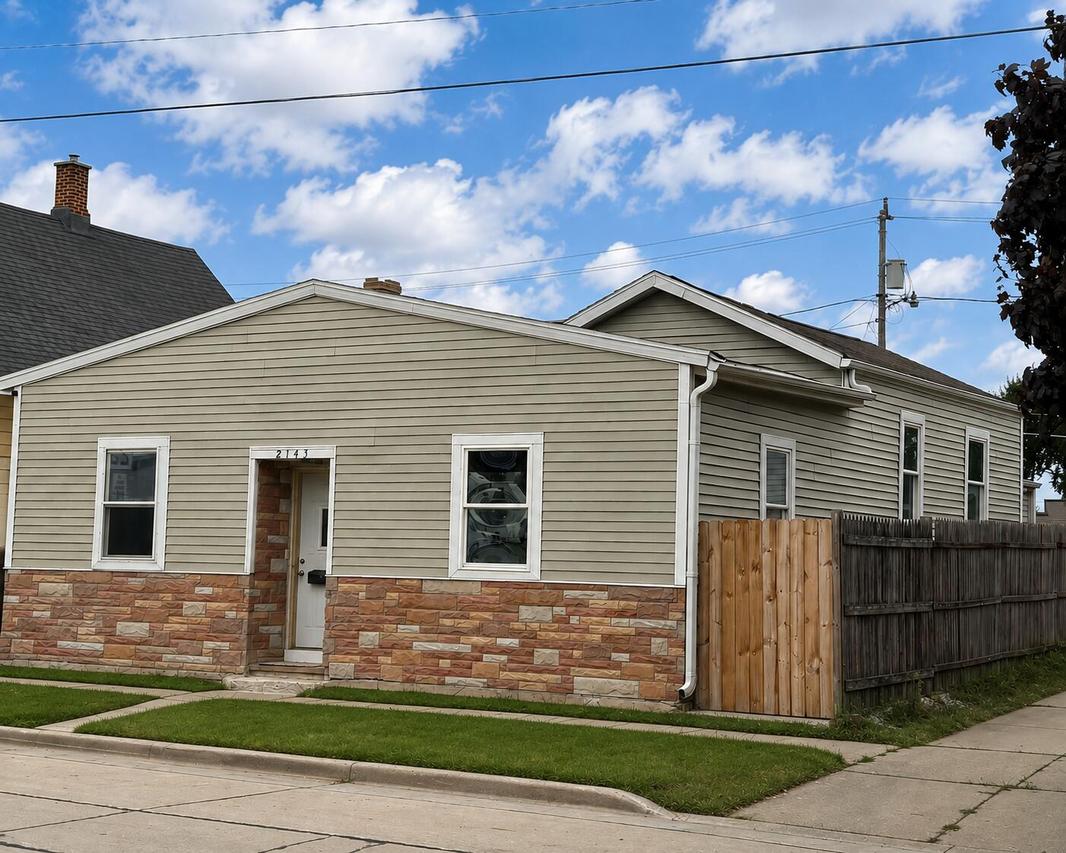 2143 Clark St, Mount Pleasant, WI 53403