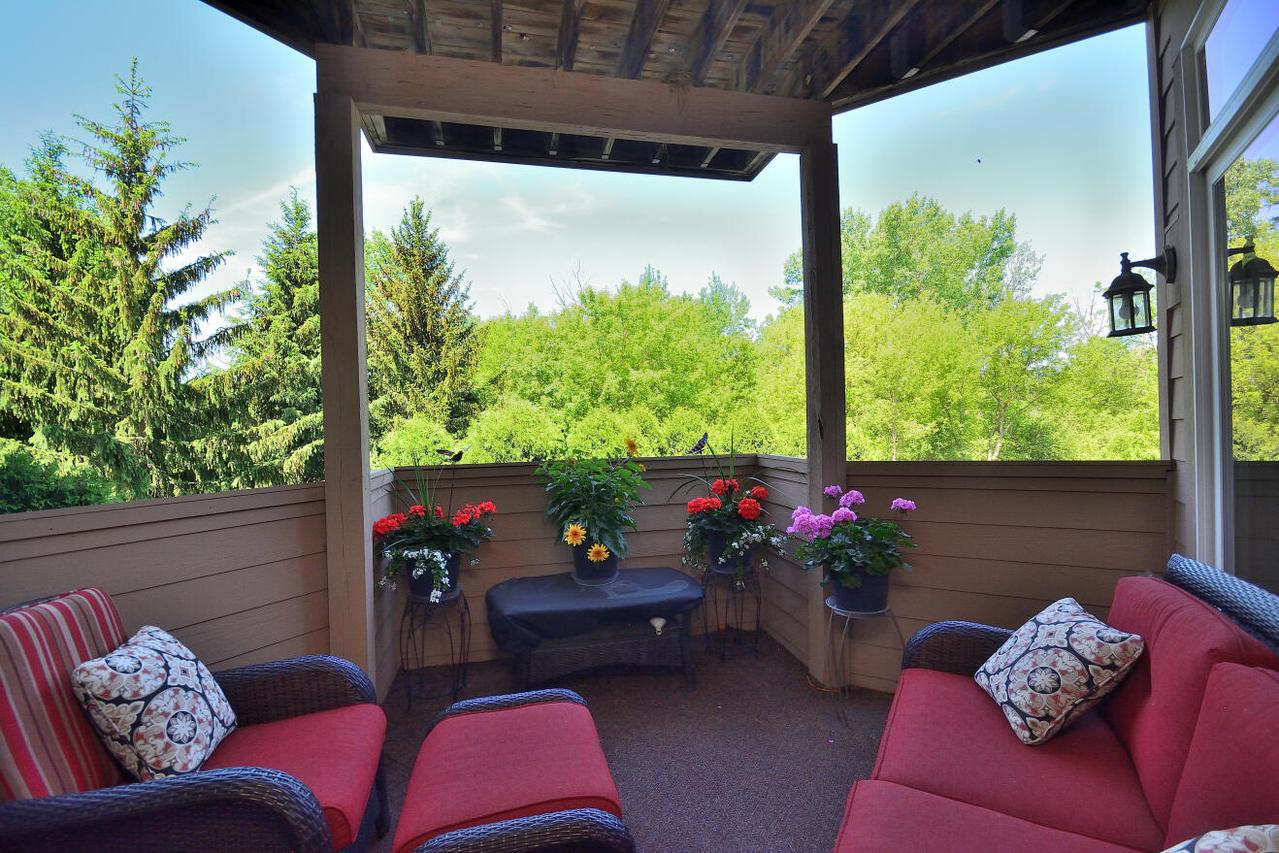 N74W13737 Appleton Ave #116, Menomonee Falls, WI 53051