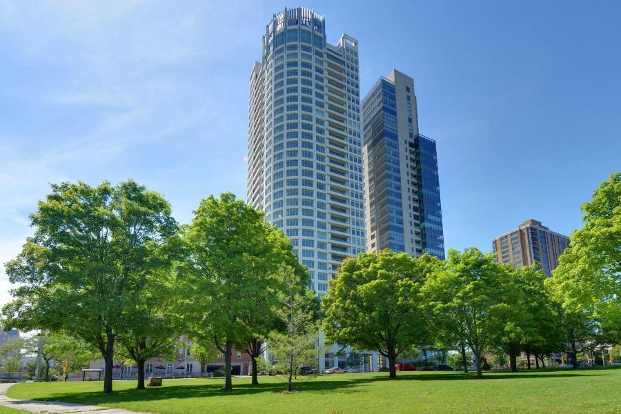 825 N Prospect Ave. #1702, Milwaukee, WI 53202