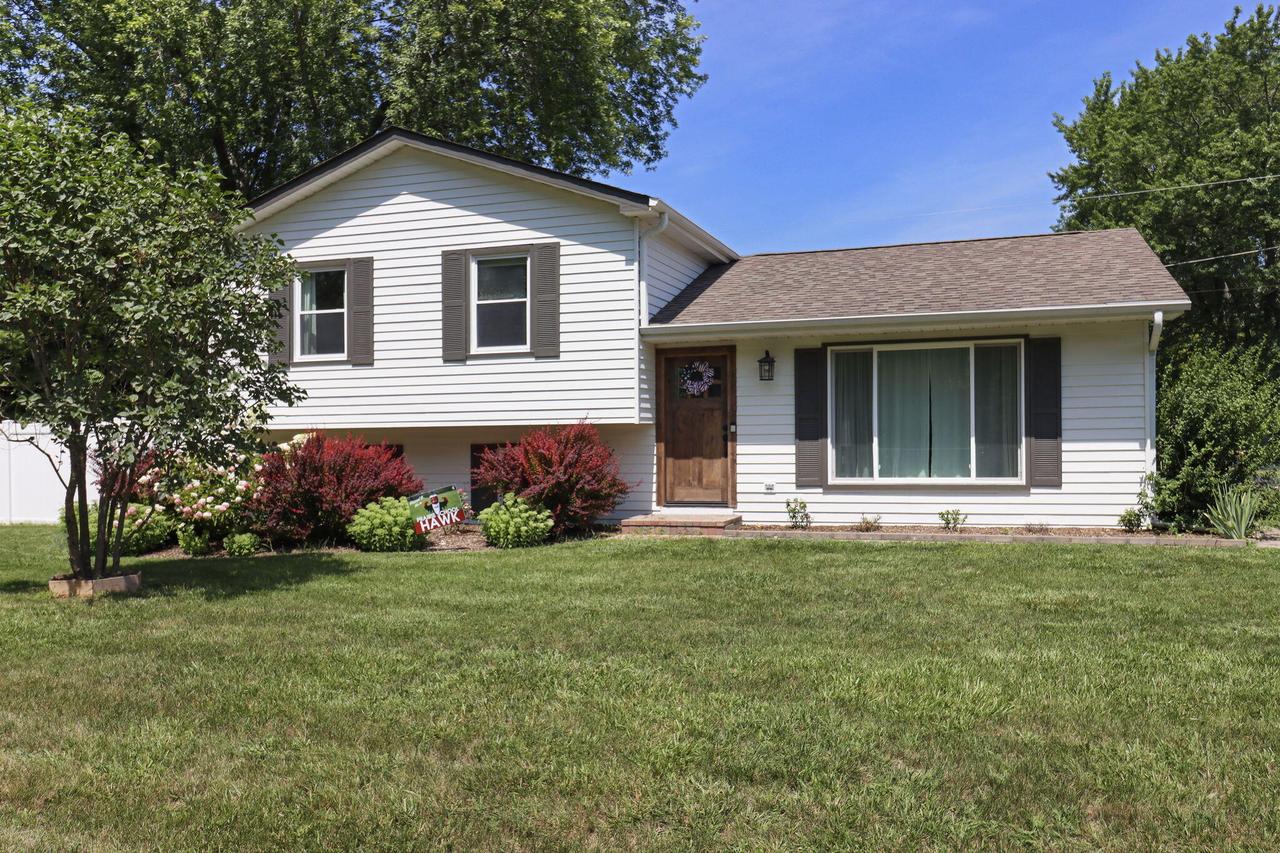 906 114th St, Pleasant Prairie, WI 53158