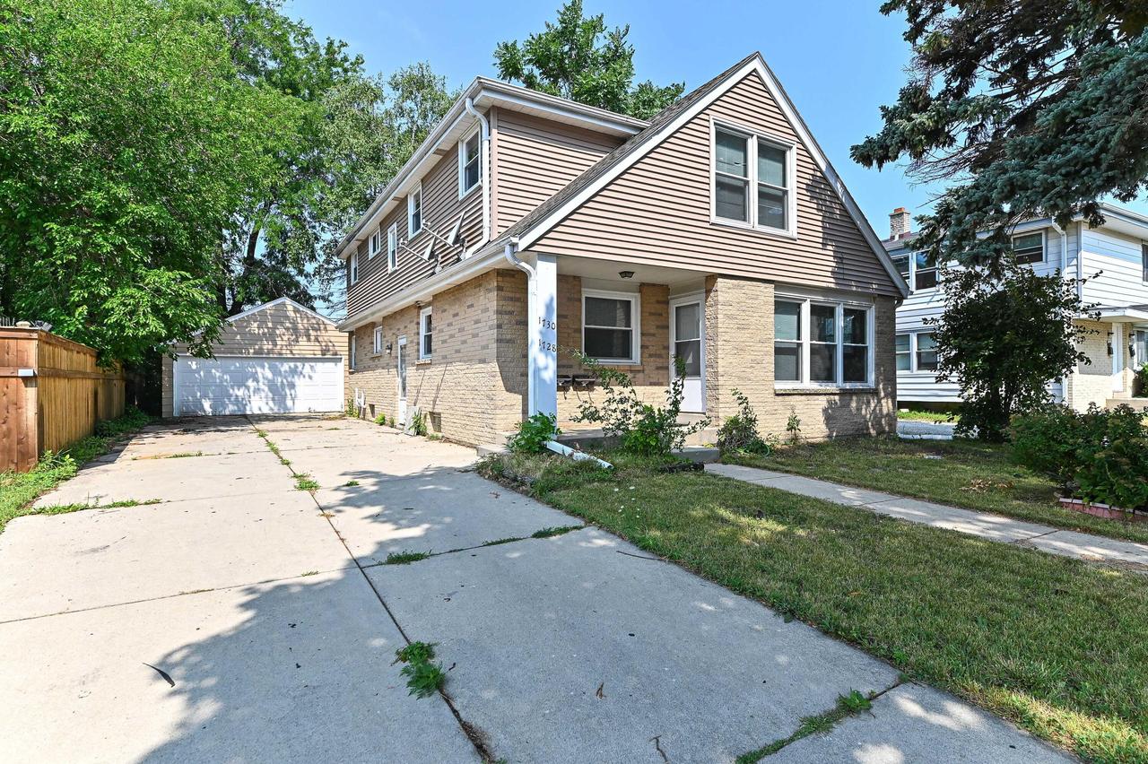 1728 Cleveland Ave, Racine, WI 53405