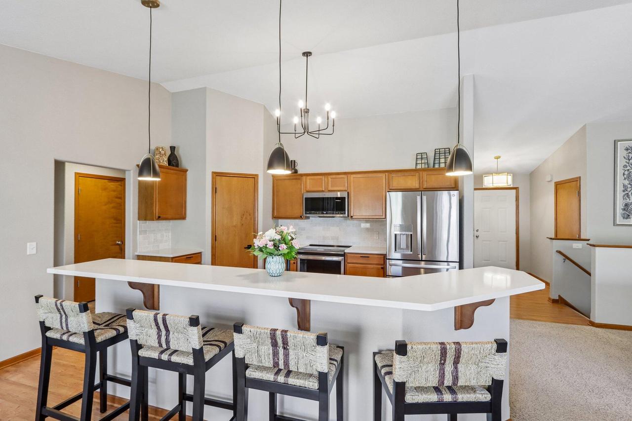 1120 Black Walnut Pass, Johnson Creek, WI 53094