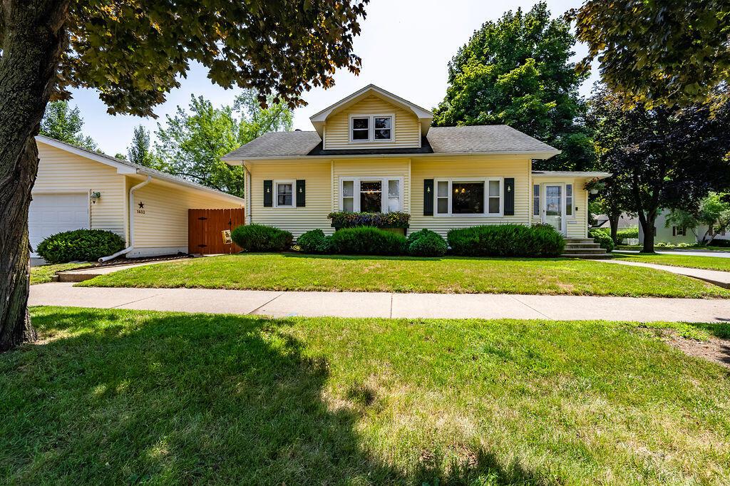 1403 15th St, La Crosse, WI 54601