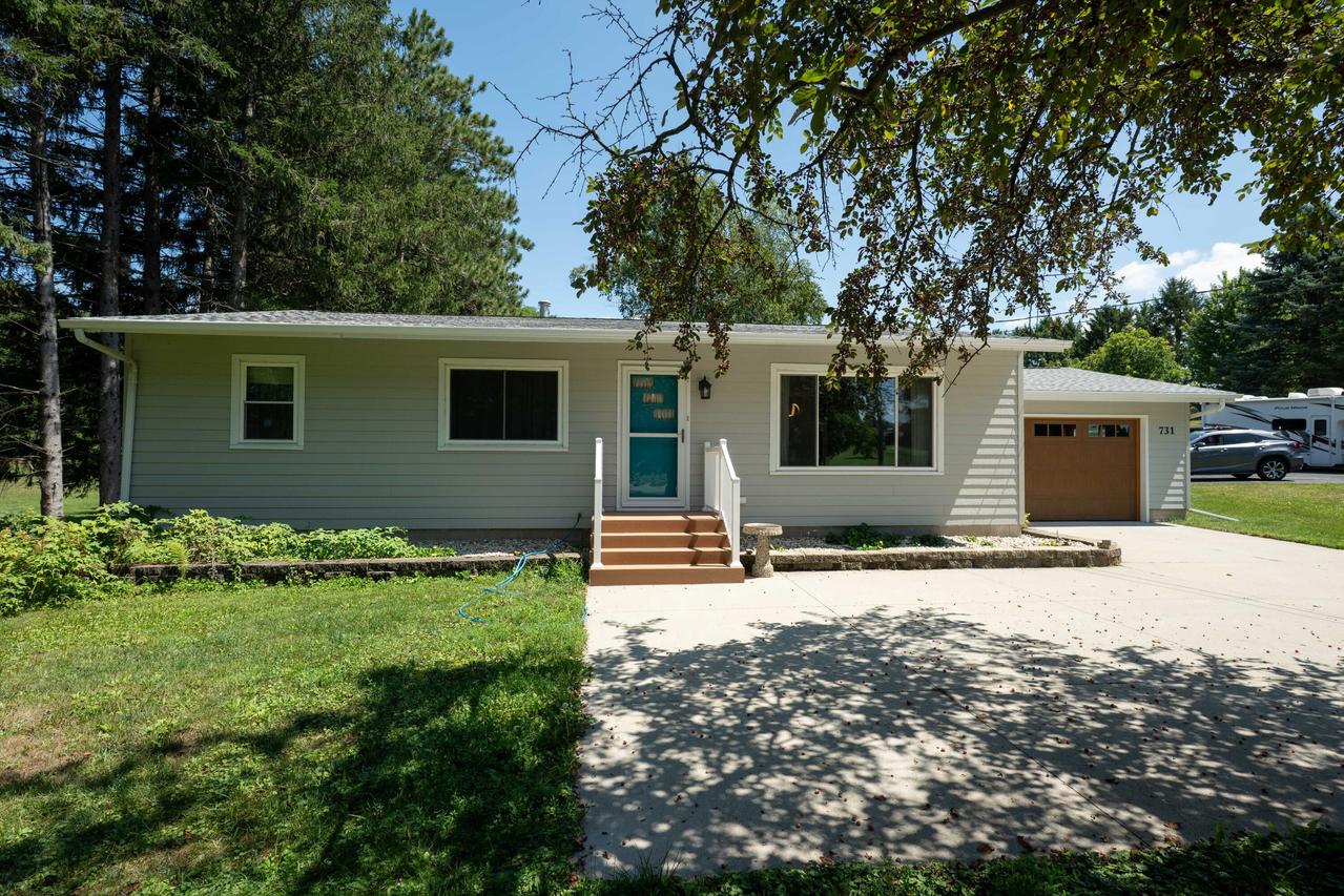 731 S Second St, Delavan, WI 53115