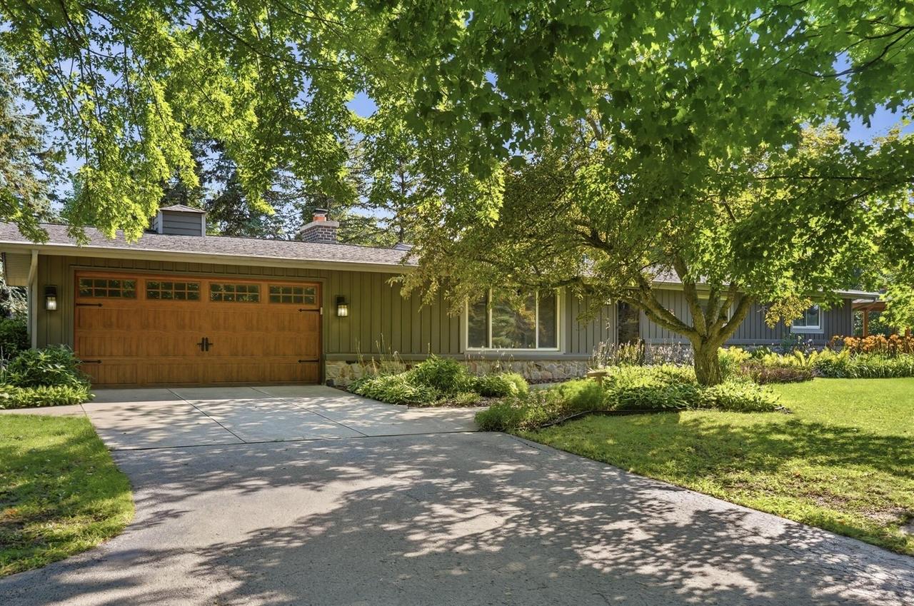 W124N13479 Wasaukee Rd, Germantown, WI 53022