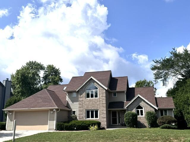 N53W14172 St Andrews Dr, Menomonee Falls, WI 53051
