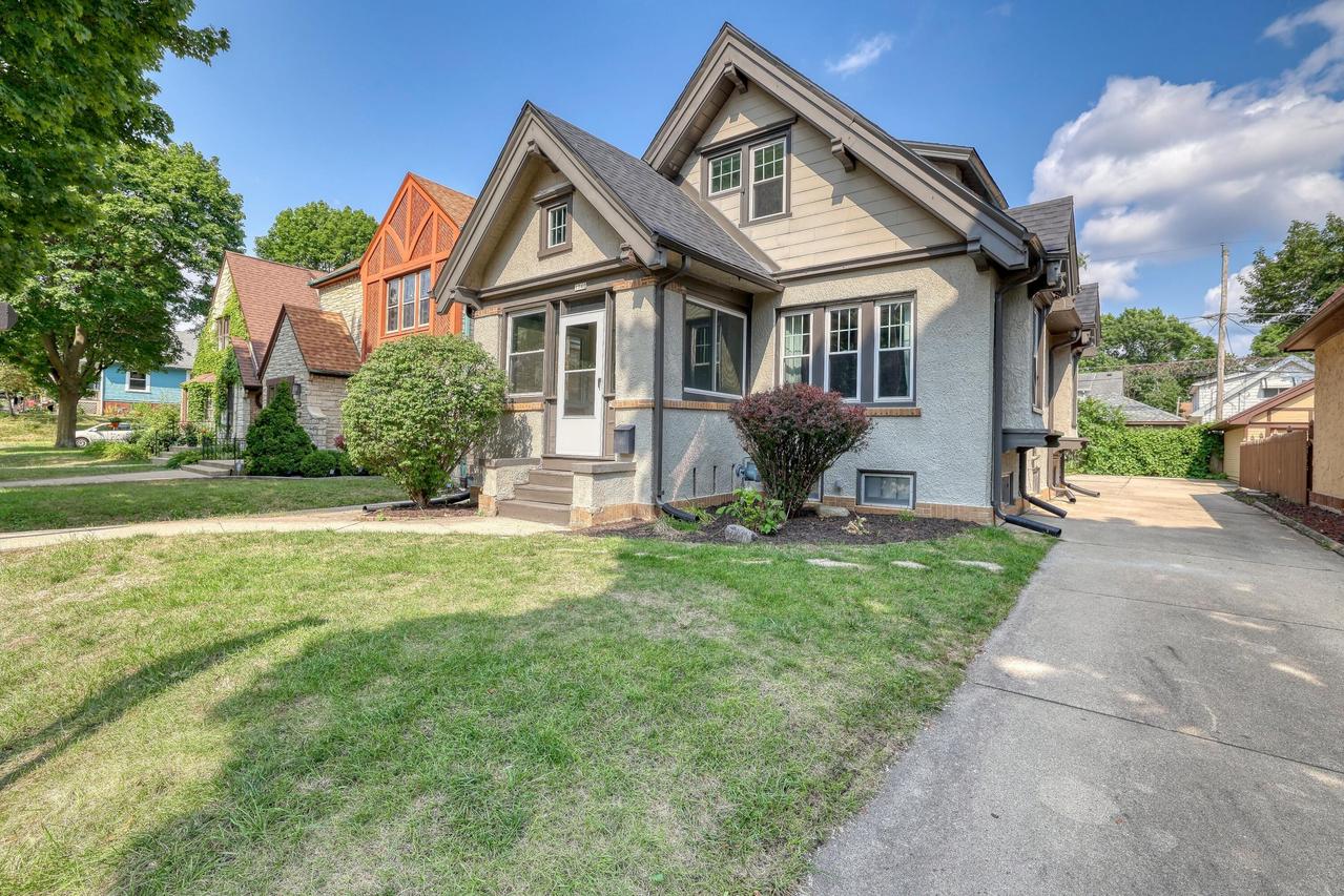 1540 N 60th St, Milwaukee, WI 53208