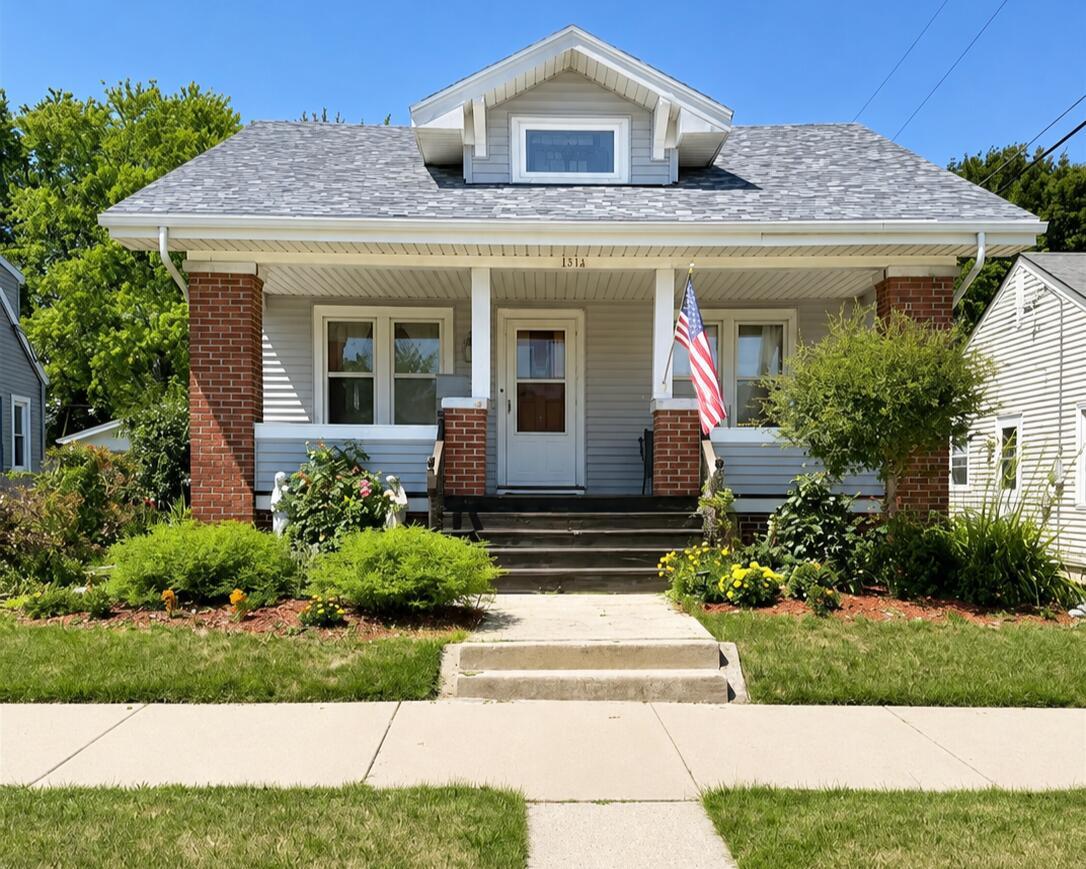 2214 S 16th St, Sheboygan, WI 53081