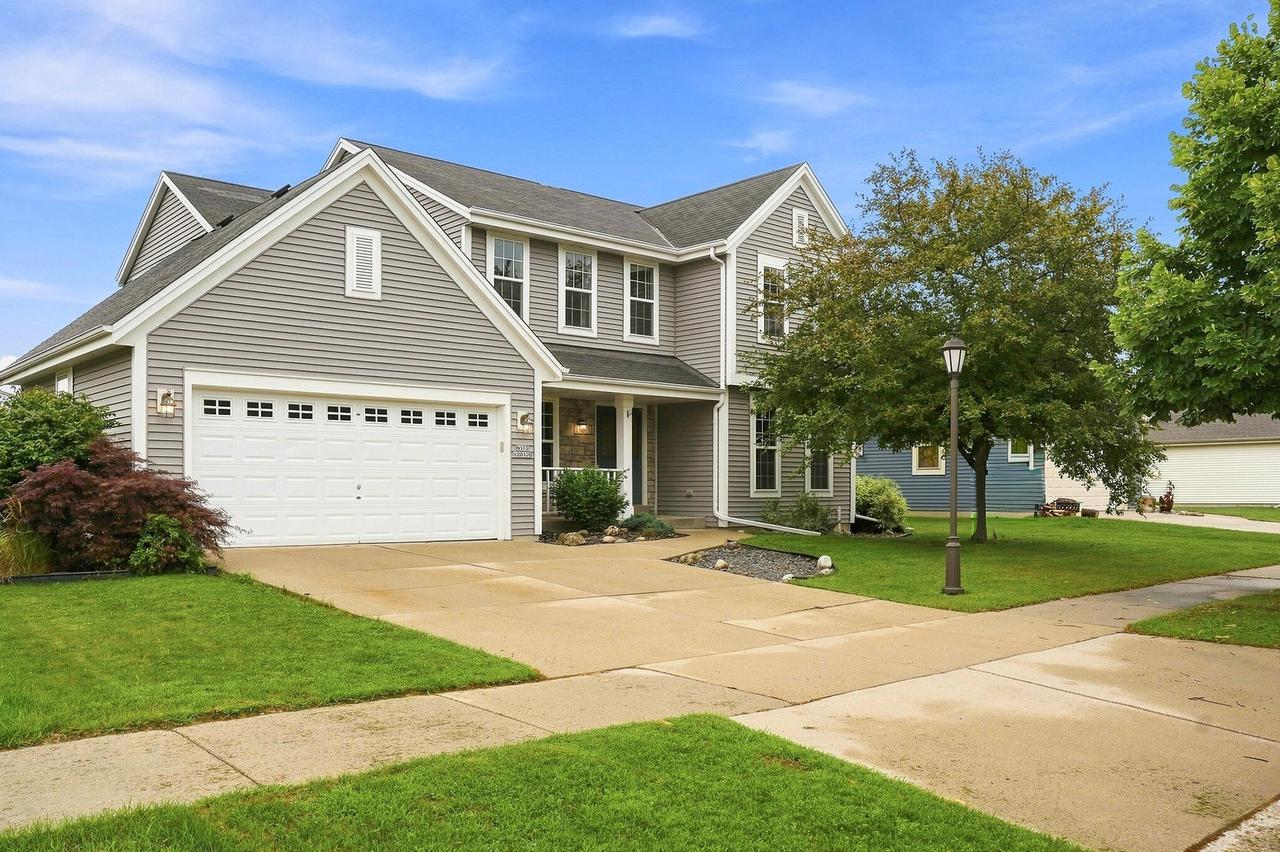 N173W20130 Raymond Rd, Jackson, WI 53037
