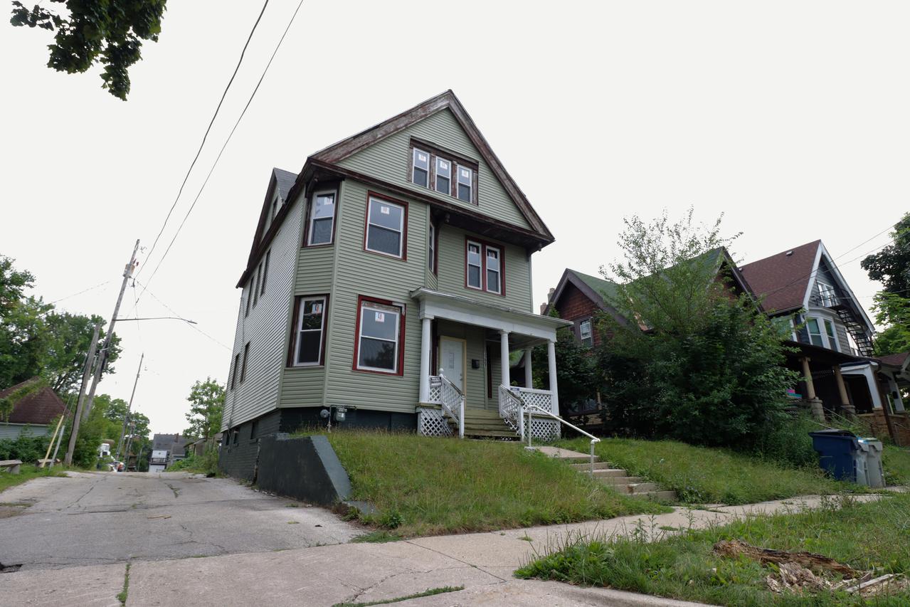 3221 W Michigan St, Milwaukee, WI 53208