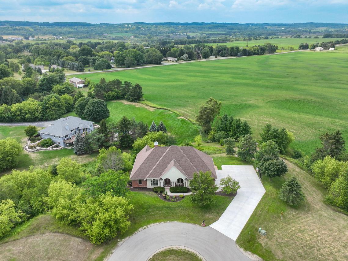 W6178 Oak Vista, Plymouth, WI 53073
