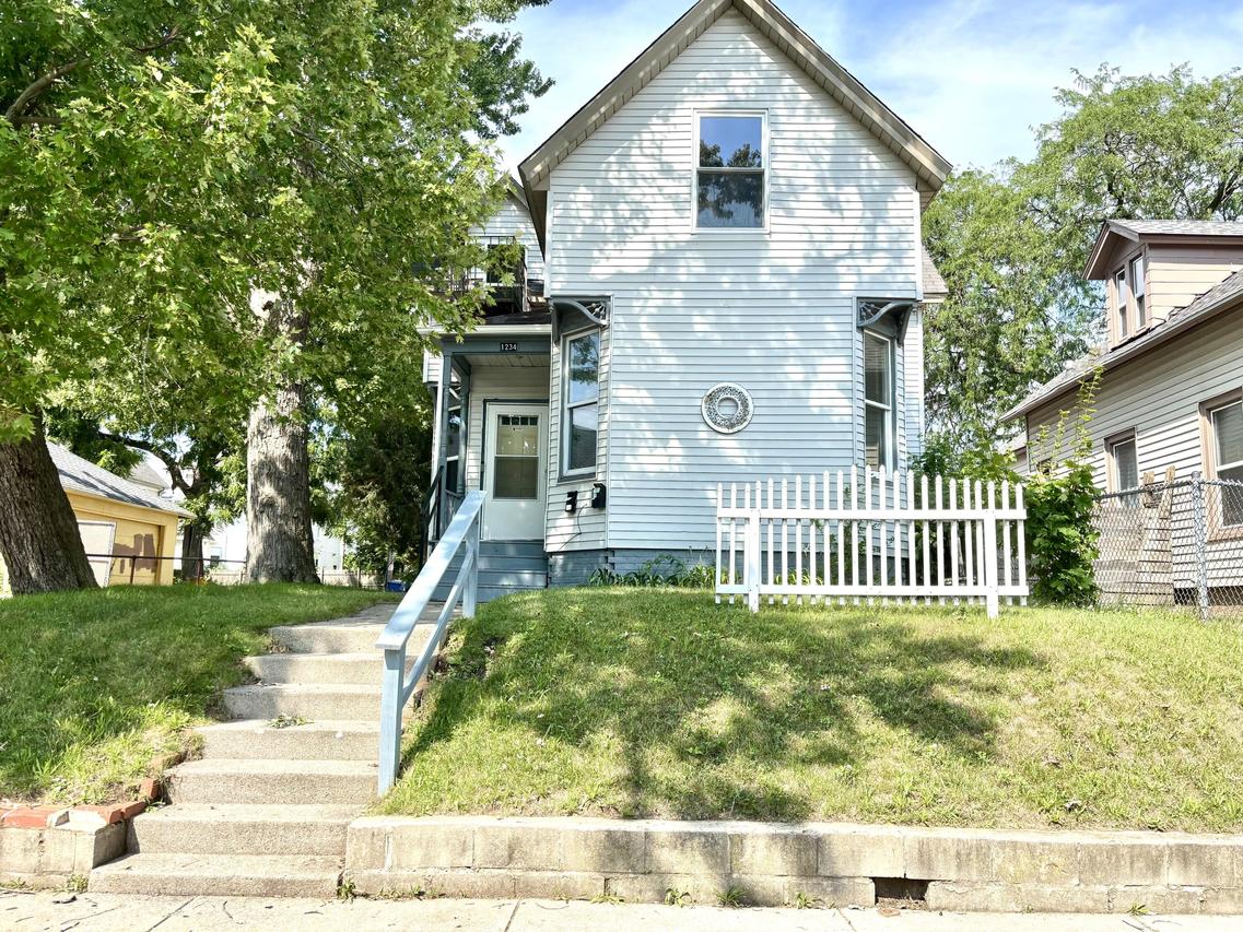 1234 Highland Ave, Racine, WI 53403