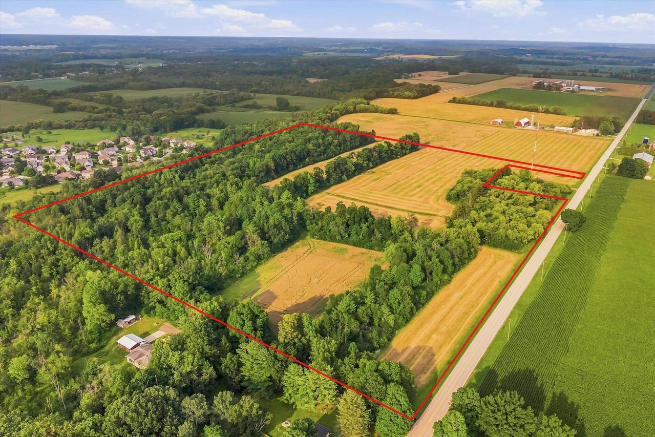 2322 Rusco Dr, Trenton, WI 53095