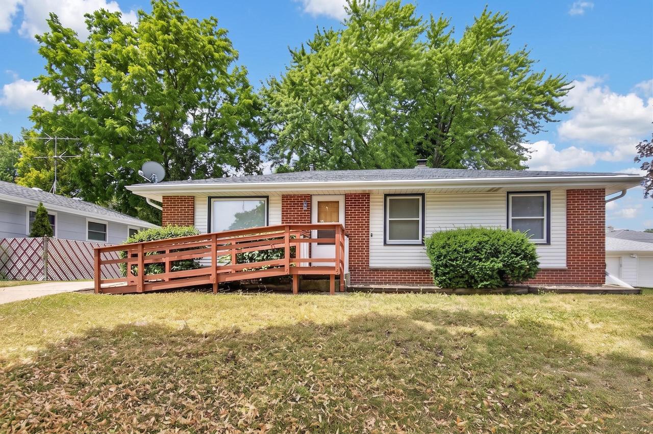 5312 52nd Ave, Kenosha, WI 53144