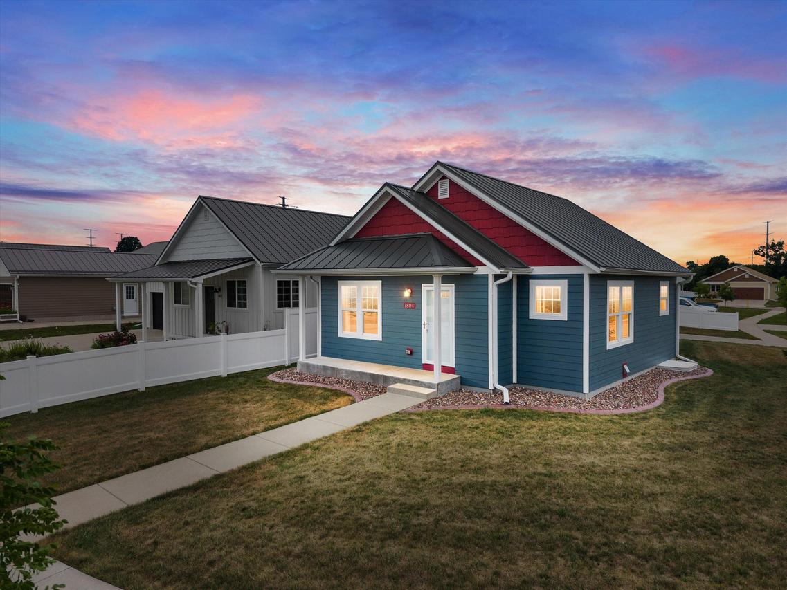 1804 Farm View, Port Washington, WI 53024