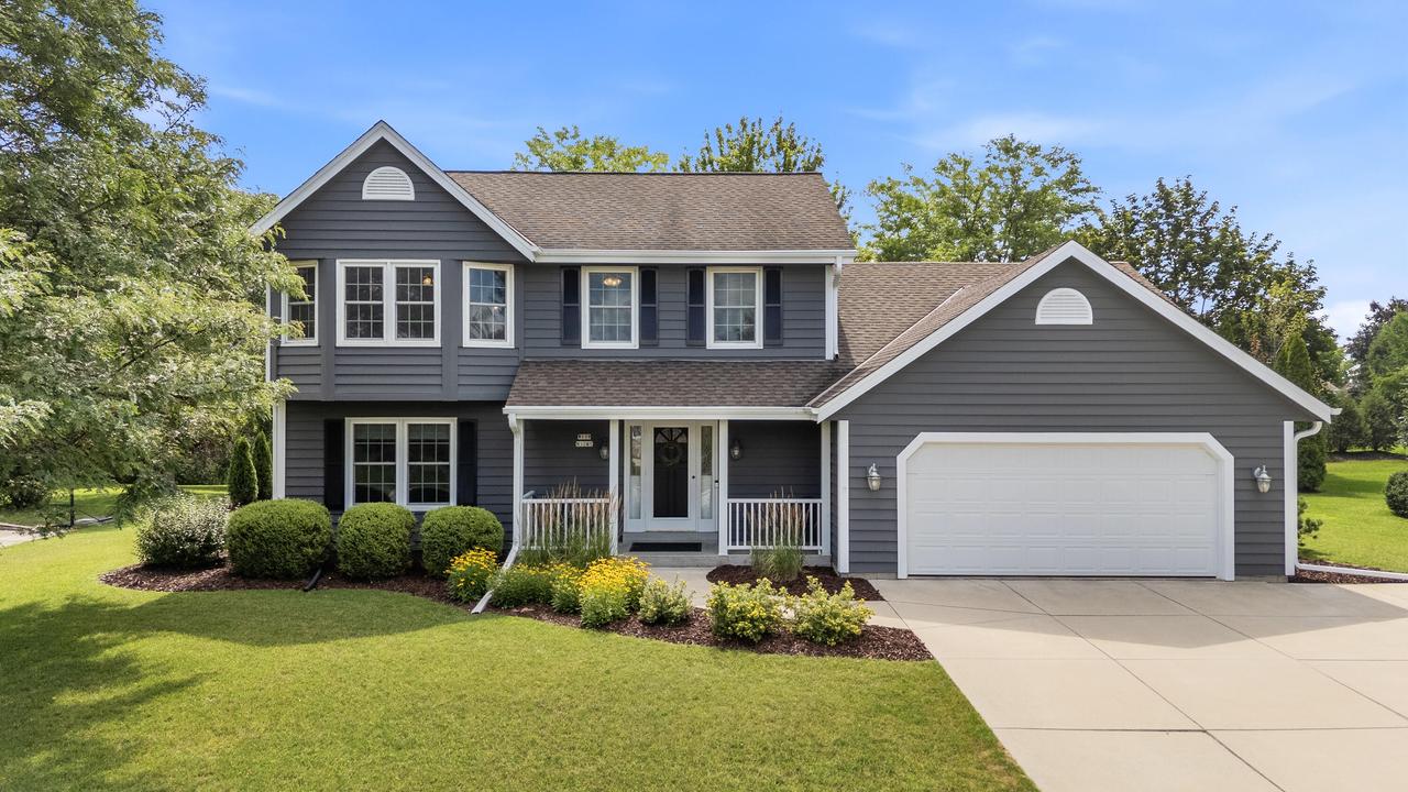 W170N5141 Fair Oak Pkwy, Menomonee Falls, WI 53051