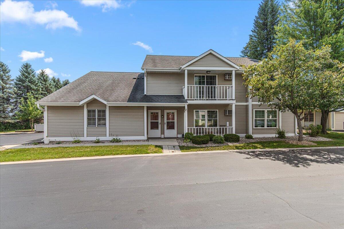 631 Barrington Ct #A, West Bend, WI 53095