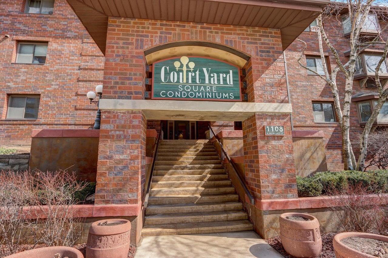 1108 N Milwaukee St #128, Milwaukee, WI 53202