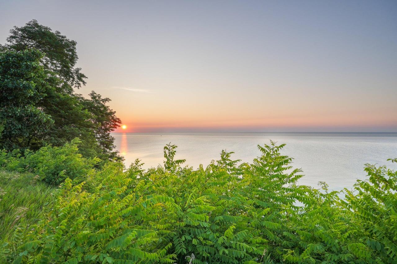 580 N Lake Shore, Grafton, WI 53024