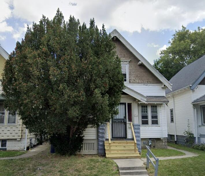 3732 N 25th St, Milwaukee, WI 53206