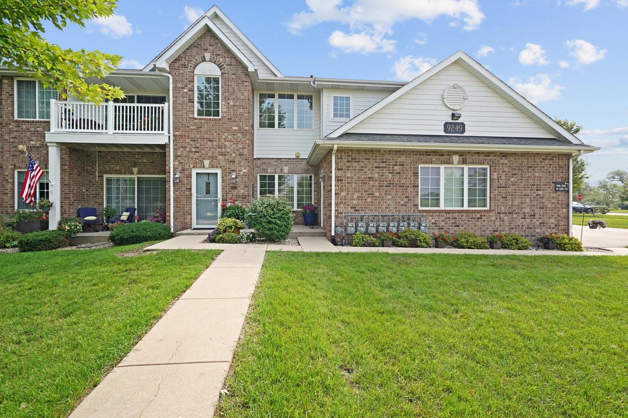 9249 64th Ct #167, Pleasant Prairie, WI 53158