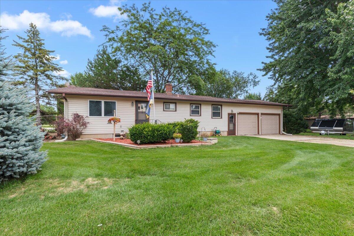 6492 Municipal Dr, Trenton, WI 53095