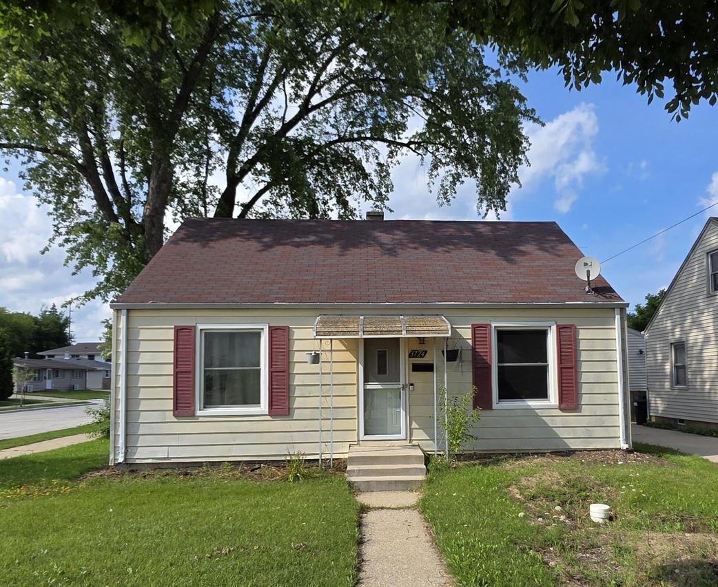 3724 20th St, Racine, WI 53405